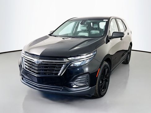Used 2024 Chevrolet Equinox LS w/ Midnight Edition FWD image 4
