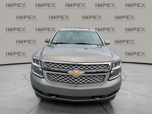 Used 2017 Chevrolet Tahoe LT w/ LT Signature Package image 8