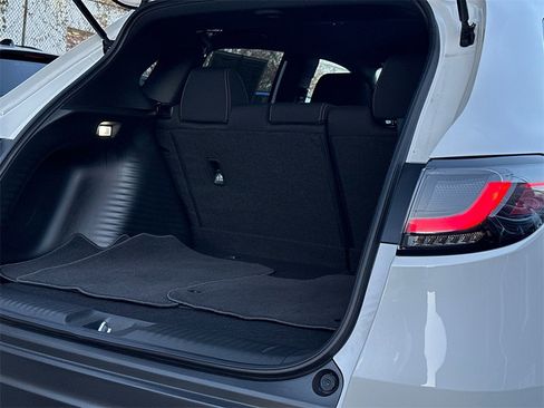 Used 2025 Honda HR-V Sport image 8