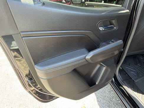 Certified 2024 Chevrolet Colorado LT RWD image 19