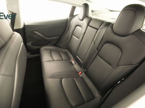 Used 2023 Tesla Model 3 Standard Range image 10