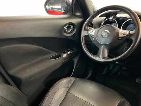 Used 2012 Nissan Juke SL FWD image 11