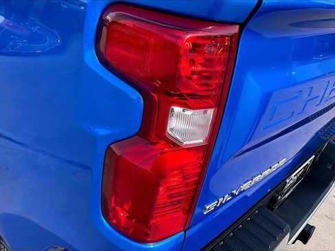 Used 2025 Chevrolet Silverado 1500 LT image 29