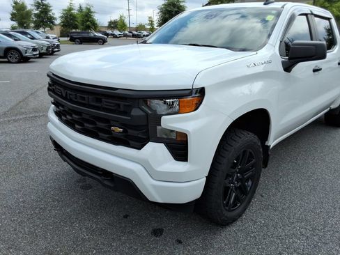 Certified 2024 Chevrolet Silverado 1500 Custom AWD/4WD image 9