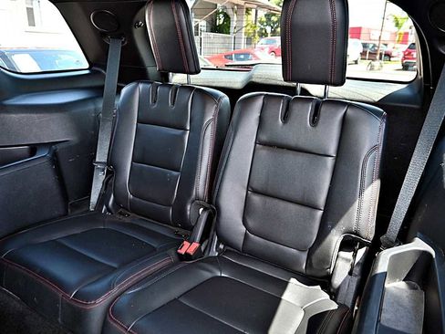Used 2016 Ford Explorer Sport AWD/4WD image 15