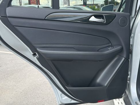 Used 2018 Mercedes-Benz GLE 350 image 24