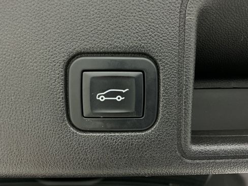Used 2018 GMC Terrain Denali w/ Advanced Safety Package FWD image 46