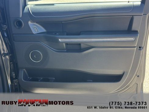Used 2024 Ford Expedition XLT AWD/4WD image 27