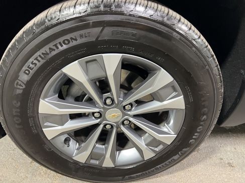 Used 2025 Chevrolet Equinox LT image 34