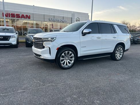 Used 2021 Chevrolet Tahoe Premier w/ Premium Package image 7