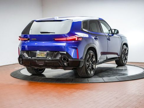 Used 2023 BMW XM AWD/4WD image 5