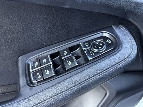 Used 2019 Porsche Macan image 12