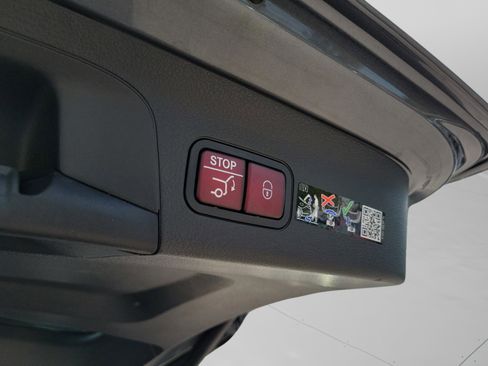 Certified 2026 Mercedes-Benz GLS 450 4MATIC image 9