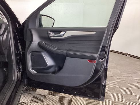 Used 2021 Ford Escape SE w/ Cold Weather Package AWD/4WD image 8