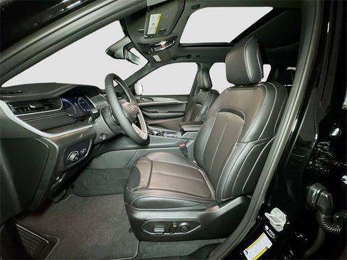 New 2025 Jeep Grand Cherokee L Limited w/ Luxury Tech Group II image 14