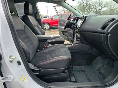 Used 2024 Mitsubishi Outlander Sport AWD image 29