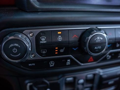 Used 2018 Jeep Wrangler Unlimited Rubicon AWD/4WD image 22