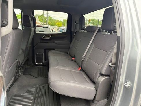 Used 2026 Chevrolet Silverado 1500 LT AWD/4WD image 14