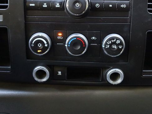 Used 2011 Chevrolet Silverado 1500 W/T image 28