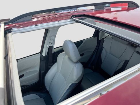 Used 2021 Subaru Forester Limited image 23