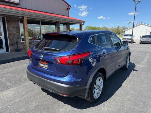Used 2019 Nissan Rogue Sport S w/ Appearance Package image 4