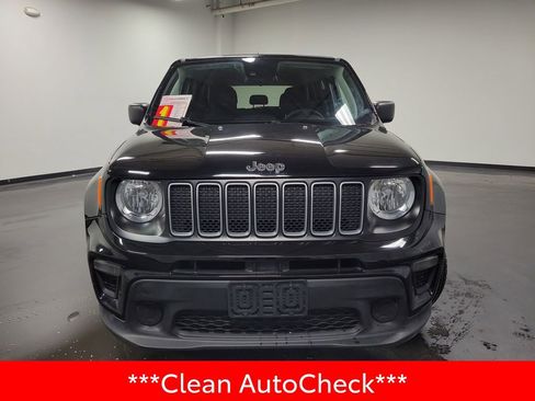 Used 2023 Jeep Renegade Latitude image 3