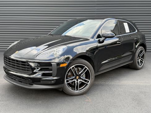 Used 2020 Porsche Macan S AWD/4WD image 1