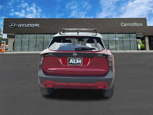Used 2025 Nissan Kicks SV w/ SV Premium Package FWD image 6