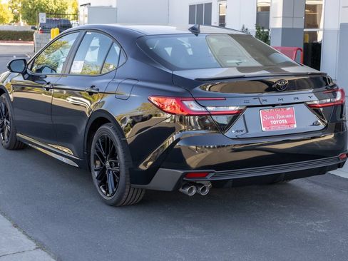 New 2026 Toyota Camry SE w/ Convenience Package FWD image 6