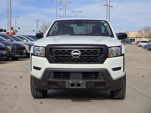 Used 2022 Nissan Frontier S w/ Technology Package image 11