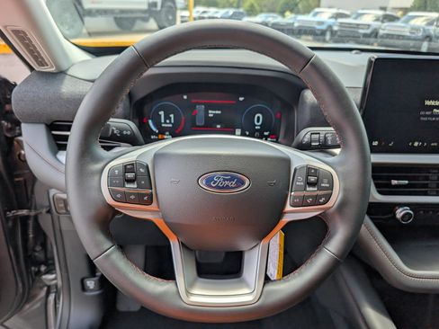 New 2026 Ford Explorer Active RWD image 23