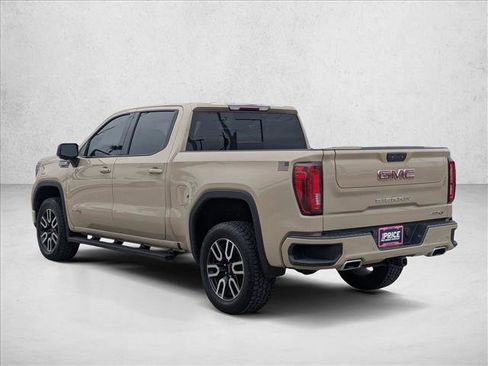 Used 2023 GMC Sierra 1500 AT4 w/ AT4 Preferred Package AWD/4WD image 8