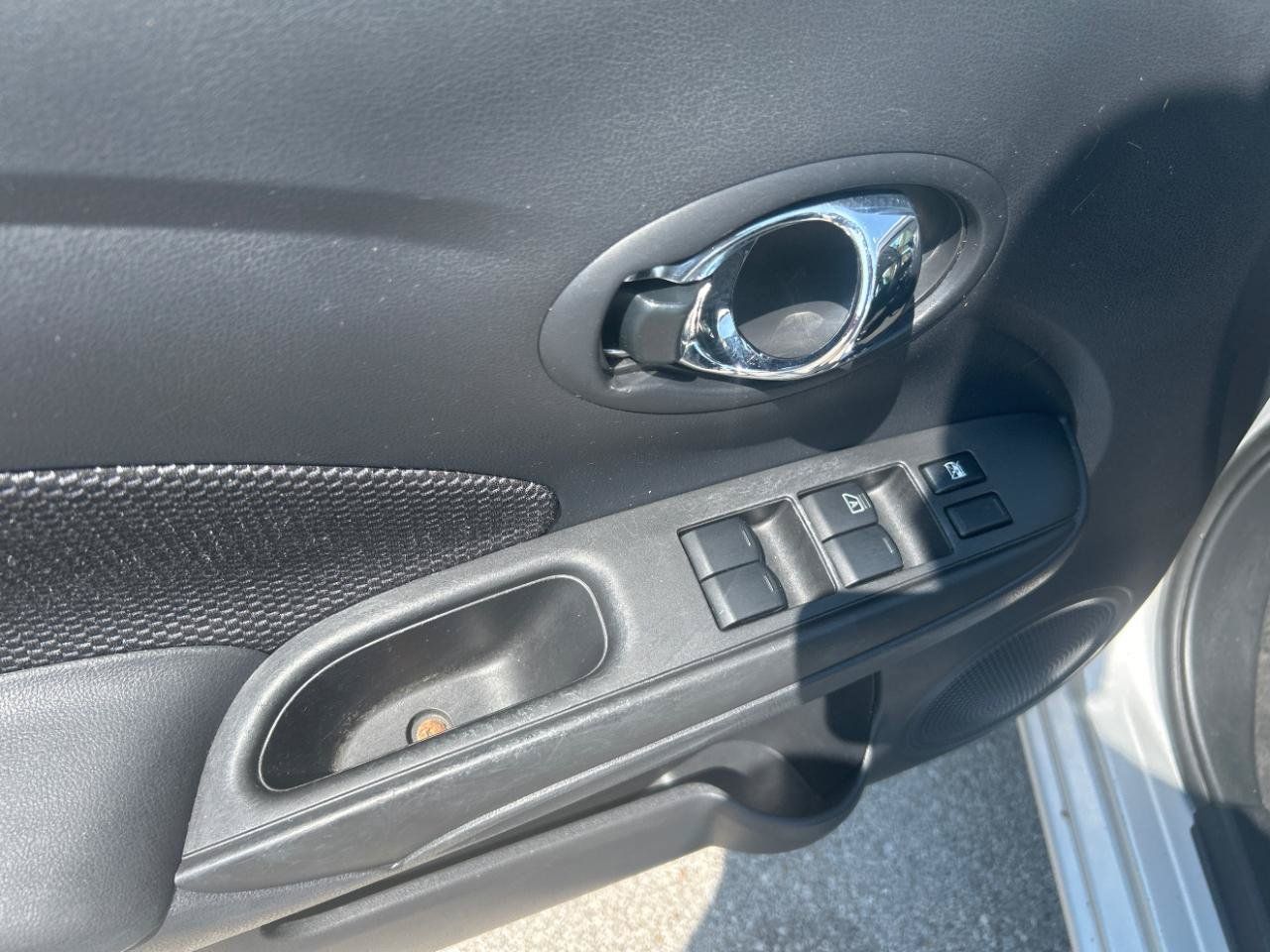 Used 2019 Nissan Versa SV FWD image 12