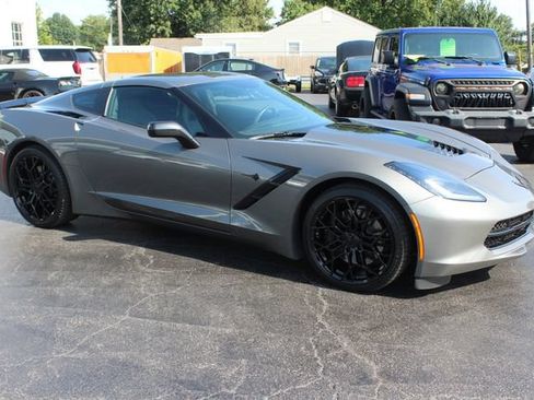 Used 2016 Chevrolet Corvette Stingray Coupe w/ Battery Protection Package RWD image 8