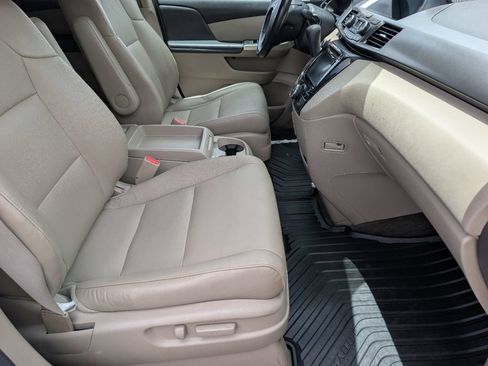 Used 2014 Honda Odyssey EX-L image 16