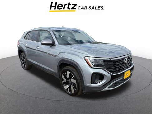 Used 2025 Volkswagen Atlas Cross Sport SE image 1