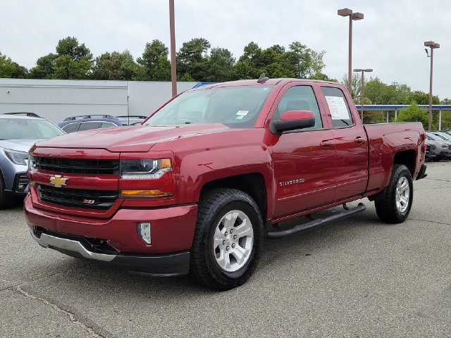 Used 2019 Chevrolet Silverado 1500 LT w/ All Star Edition AWD/4WD image 3