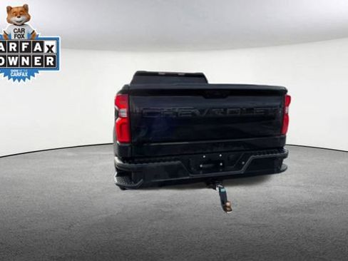 Used 2022 Chevrolet Silverado 1500 Custom w/ LPO, Dark Essentials Package AWD/4WD image 8