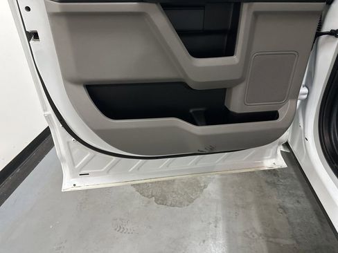 Used 2022 Ford F250 XL w/ Power Equipment Group image 43