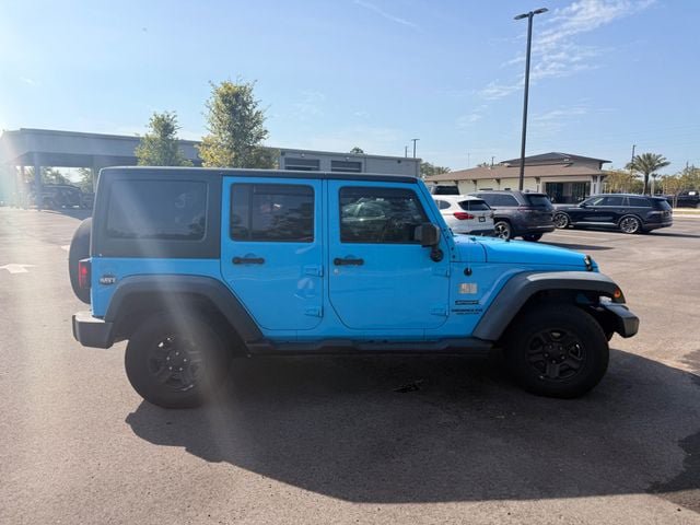 Used 2017 Jeep Wrangler Unlimited Sport w/ Connectivity Group AWD/4WD image 6