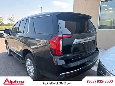 Used 2024 GMC Yukon SLT w/ SLT Premium Package AWD/4WD image 6
