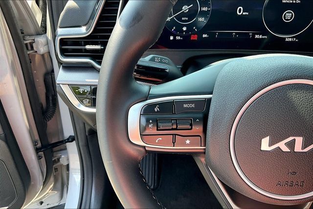 Used 2025 Kia Sportage SX FWD image 16
