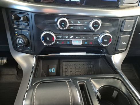 Used 2023 Ford F150 Lariat w/ Equipment Group 502A High image 30