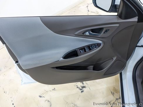 Used 2024 Chevrolet Malibu LS FWD image 24