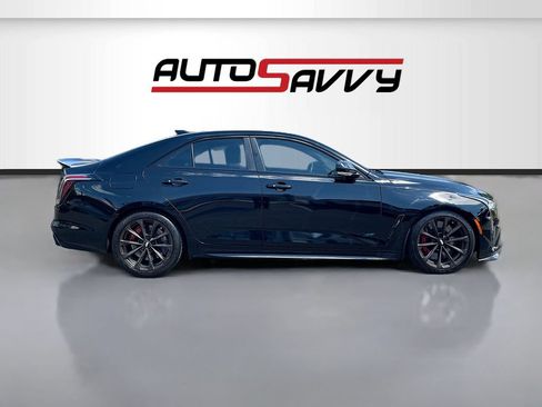 Used 2025 Genesis GV70 2.5T w/ Sport Prestige Package AWD/4WD image 8