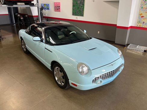 Used 2003 Ford Thunderbird image 96