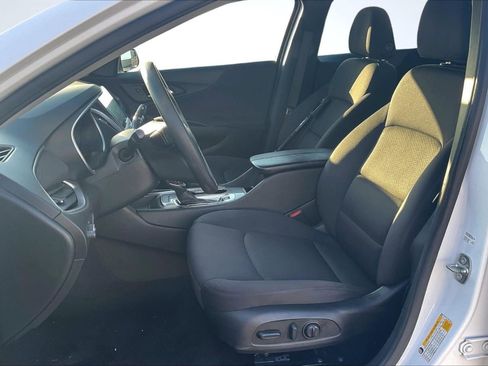 Used 2022 Chevrolet Malibu LT image 25