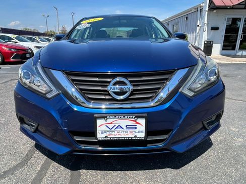 Used 2016 Nissan Altima 2.5 SR FWD image 2
