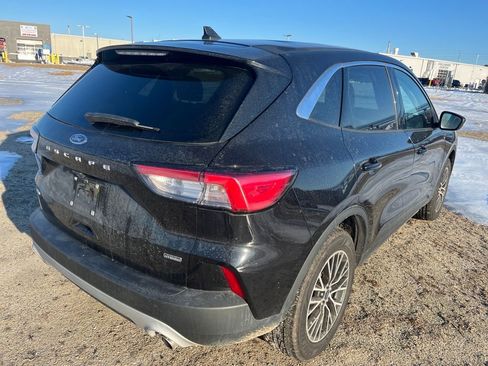 Used 2021 Ford Escape SE image 10