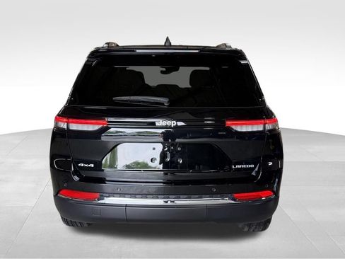 Used 2025 Jeep Grand Cherokee Laredo X AWD/4WD image 42